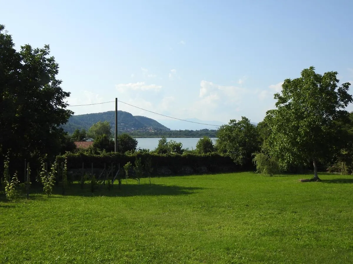 Antica Cascina - Corgeno Villa Holiday home